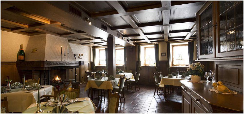 Goebels Hotel Zum Loewen Friedewald  Eksteriør billede
